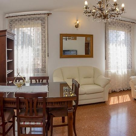 Casa San Giovanni E Paolo Venedik Dış mekan fotoğraf